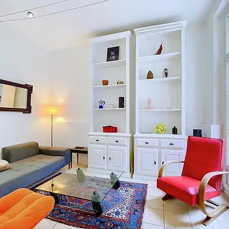 Charming Flat Near Sacre-coeur 아파트 *