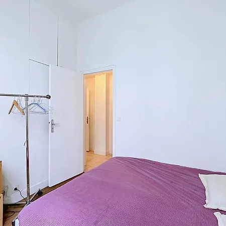 Charming Flat Near Sacre-coeur Parijs